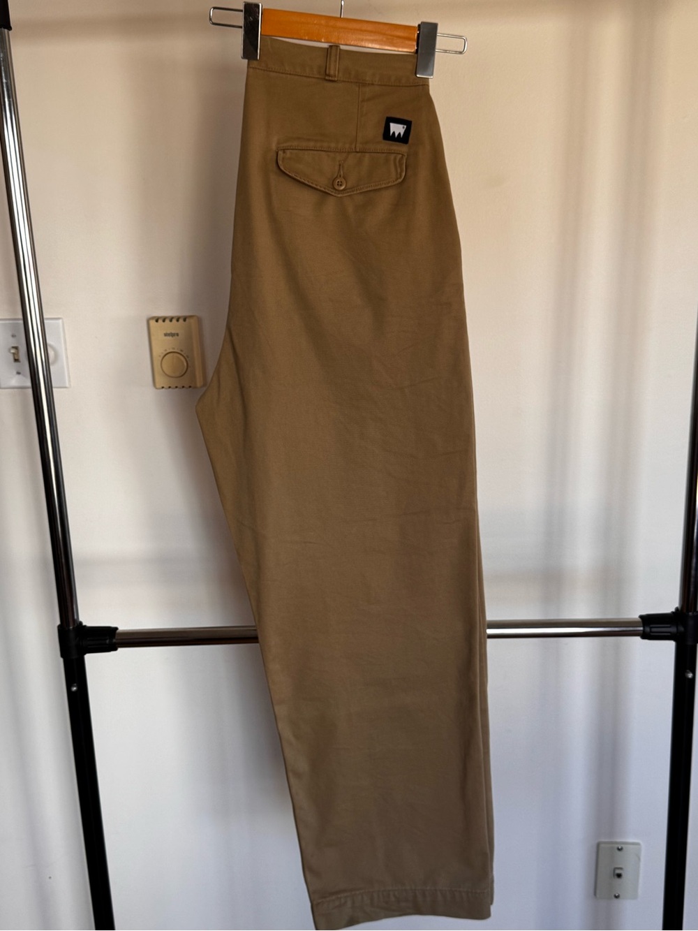 Levi’s beige Khaki Pants - Baggy Fit